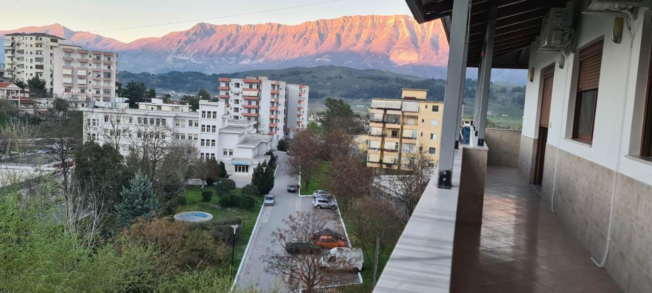 The Luxe Apartments Gjirokastër Exterior foto